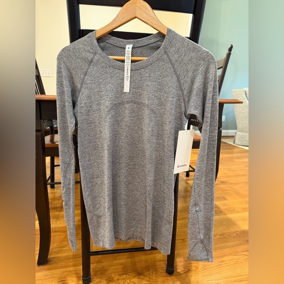 lululemon Swiftly Tech Long 2.0 - Picture 2 of 4